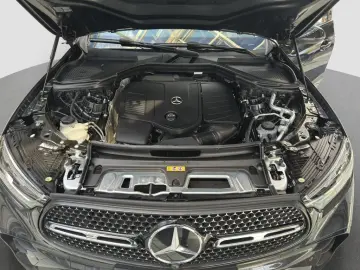 MERCEDES-BENZ GLC 200 4MATIC AMG NIGHT Navi KeyLess PDC RFK