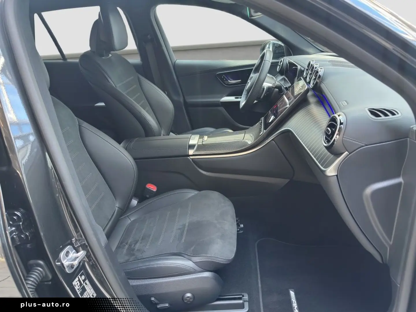 MERCEDES-BENZ GLC 200 4MATIC AMG NIGHT Navi KeyLess PDC RFK