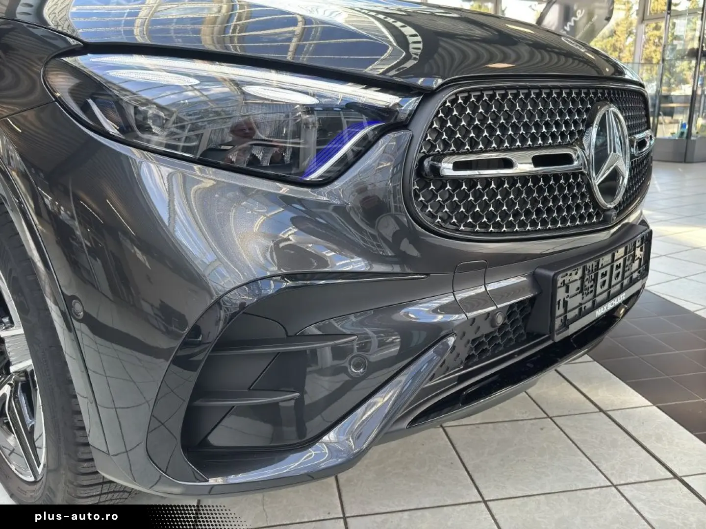 MERCEDES-BENZ GLC 200 4MATIC AMG NIGHT Navi KeyLess PDC RFK
