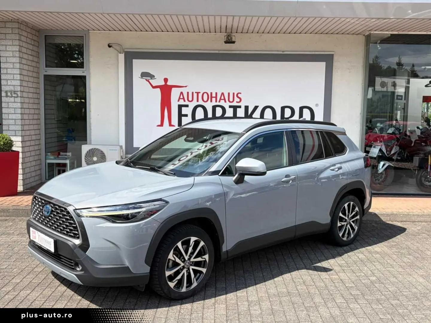TOYOTA Corolla Cross 2.0 Hybrid Style 4x4