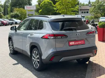 TOYOTA Corolla Cross 2.0 Hybrid Style 4x4
