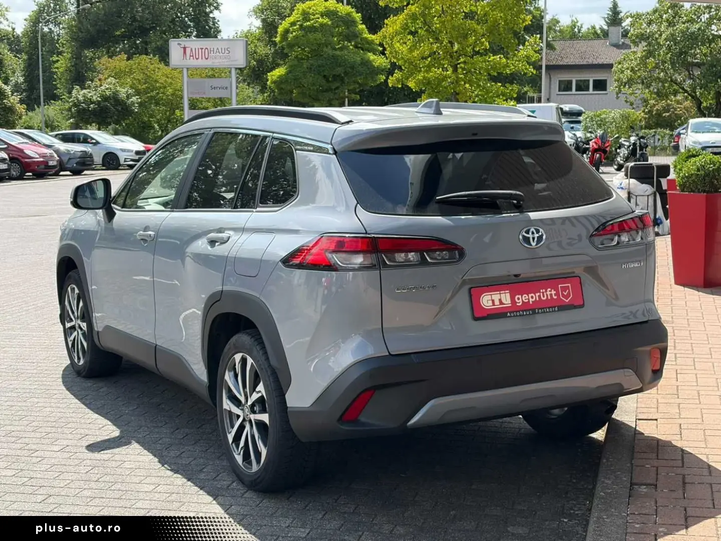 TOYOTA Corolla Cross 2.0 Hybrid Style 4x4