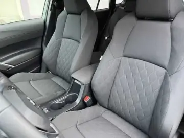 TOYOTA Corolla Cross 2.0 Hybrid Style 4x4