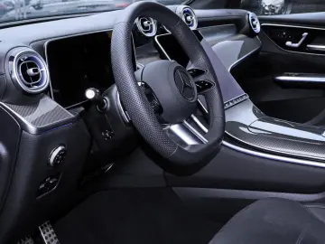 MERCEDES-BENZ GLC 300 d AMG 4M AHK DISTRONIC SHZ MBU…
