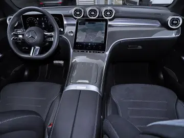 MERCEDES-BENZ GLC 300 d AMG 4M AHK DISTRONIC SHZ MBU…