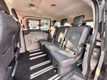 FORD Tourneo Custom Bus 320 L2 Tourneo Active 8PERS