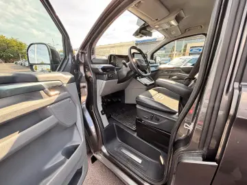 FORD Tourneo Custom Bus 320 L2 Tourneo Active 8PERS