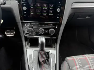 VW Golf VII GTI Performance BMT Start-Stopp