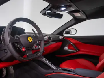 FERRARI 812 GTS