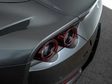 FERRARI 812 GTS