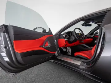 FERRARI 812 GTS