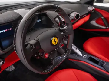 FERRARI 812 GTS
