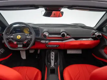 FERRARI 812 GTS
