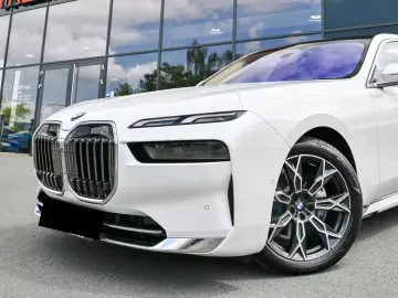 BMW 740d xDrive Design Pure Excellence Sky Lounge