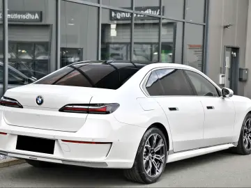 BMW 740d xDrive Design Pure Excellence Sky Lounge
