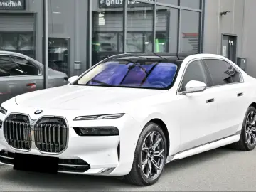 BMW 740d xDrive Design Pure Excellence Sky Lounge