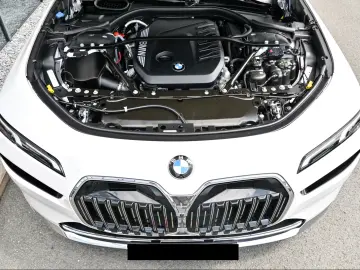 BMW 740d xDrive Design Pure Excellence Sky Lounge