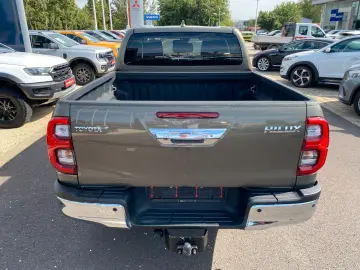 TOYOTA Hilux Executive AHK STH CAM