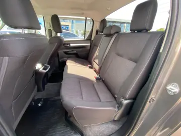TOYOTA Hilux Executive AHK STH CAM