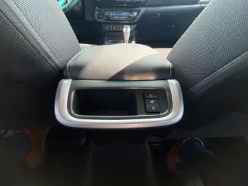TOYOTA Hilux Executive AHK STH CAM