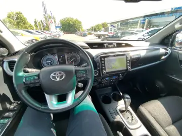 TOYOTA Hilux Executive AHK STH CAM