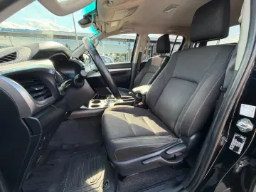 TOYOTA Hilux Executive AHK STH CAM