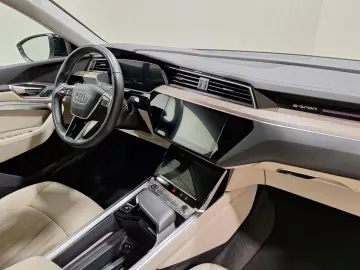 AUDI e-tron Sportback 50 quattro S line Luftfahrwerk