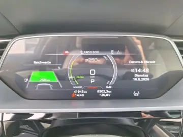 AUDI e-tron Sportback 50 quattro S line Luftfahrwerk