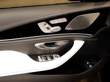 MERCEDES-BENZ Mercedes-AMG GT 63 S