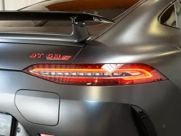 MERCEDES-BENZ Mercedes-AMG GT 63 S