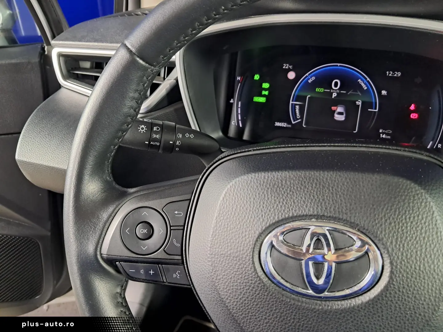 TOYOTA COROLLA BUSINESS 1.8i HYBRID 98CP 2023