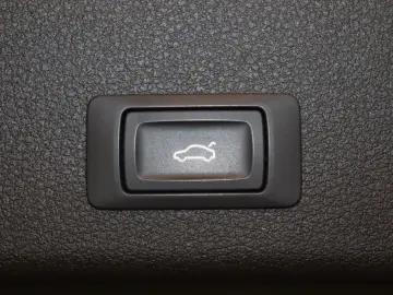 AUDI e-tron 50 quattro-NAV-LED-PANO-LUFT-LEDER