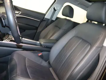 AUDI e-tron 50 quattro-NAV-LED-PANO-LUFT-LEDER