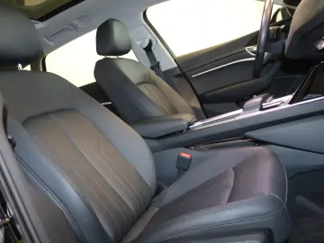 AUDI e-tron 50 quattro-NAV-LED-PANO-LUFT-LEDER