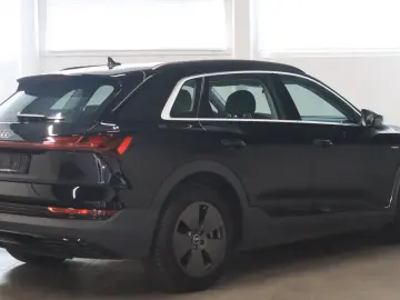 AUDI e-tron 50 quattro-NAV-LED-PANO-LUFT-LEDER
