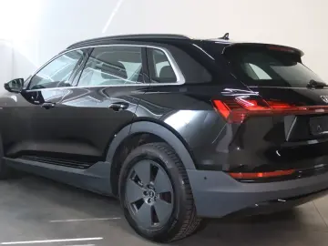 AUDI e-tron 50 quattro-NAV-LED-PANO-LUFT-LEDER