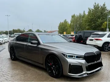 BMW 750 Li xDrive – 530 CP PANO
