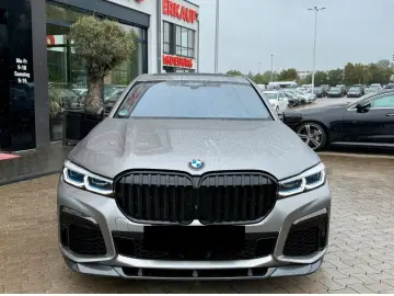 BMW 750 Li xDrive – 530 CP PANO