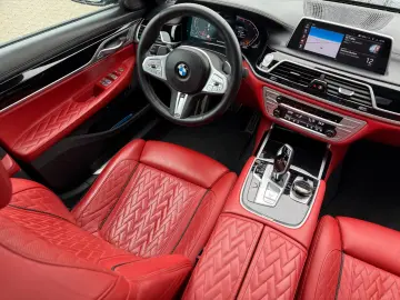 BMW 750 Li xDrive – 530 CP PANO