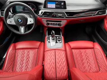 BMW 750 Li xDrive – 530 CP PANO