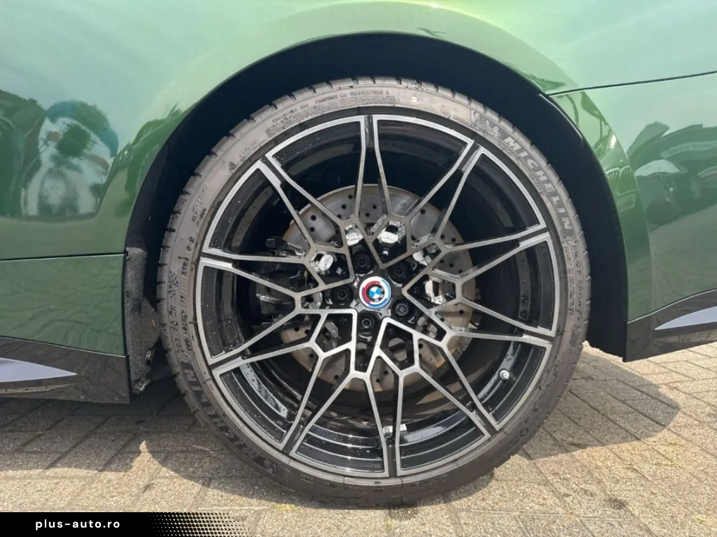 BMW M4 Competition Coupe Carbon H&K LED