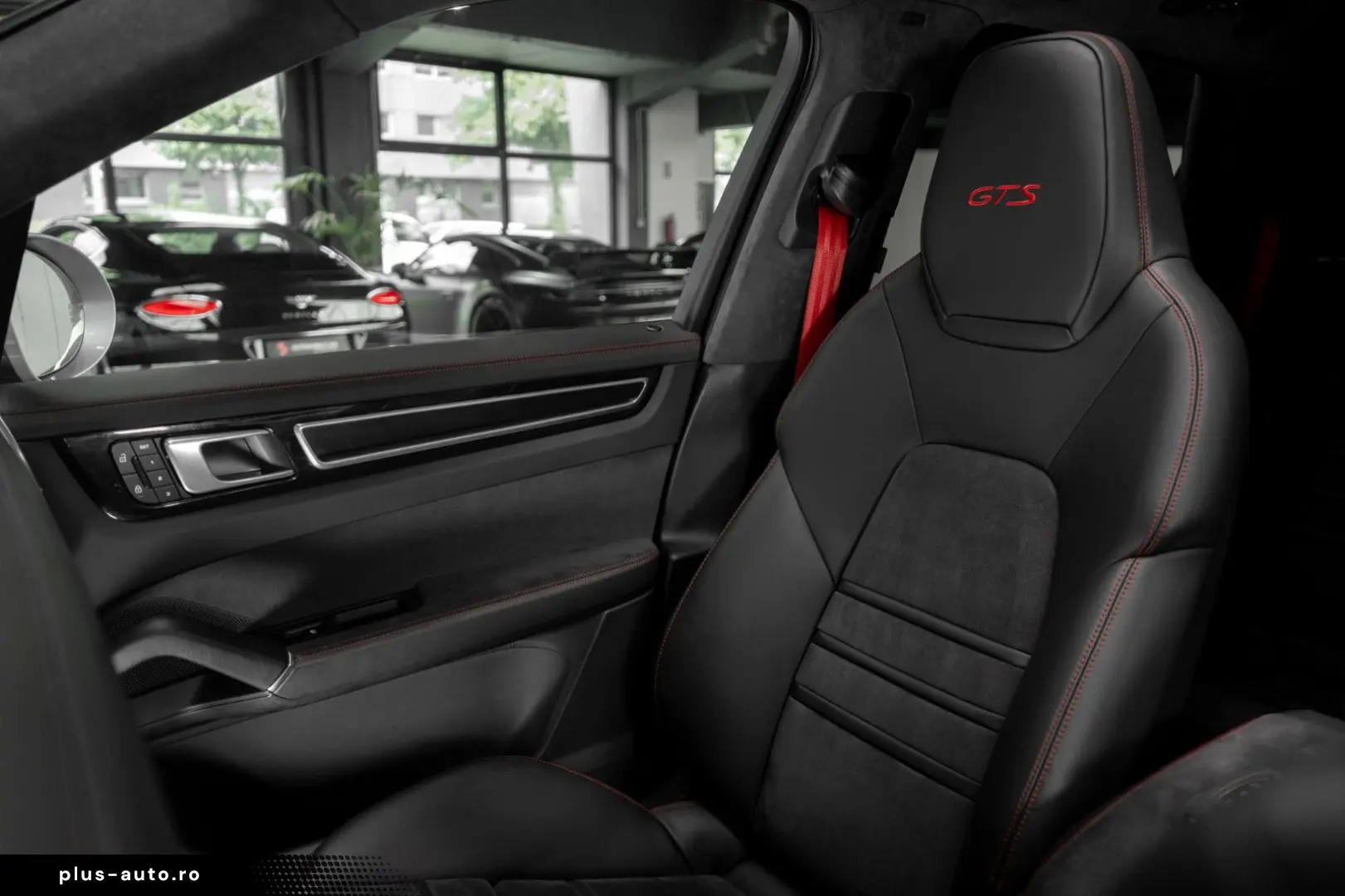 PORSCHE Cayenne GTS #SportDesign #Approved #Pano #1.Hand