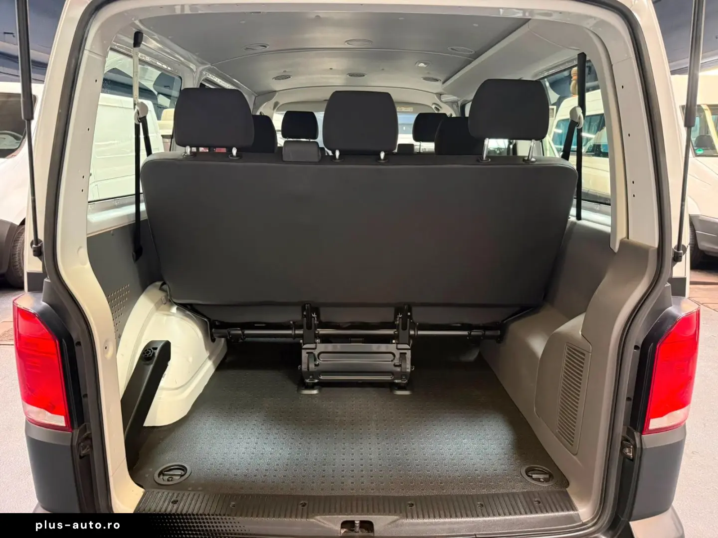 VW T6.1 Kombi 9 Sitze Klima 2xPDC 2.Hand
