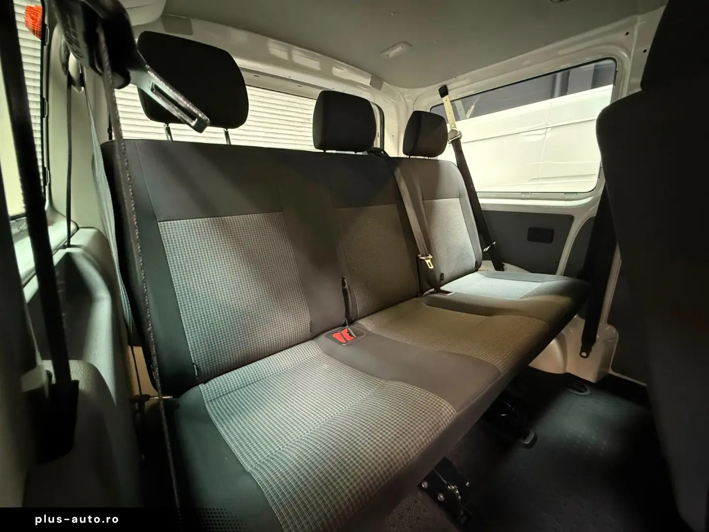 VW T6.1 Kombi 9 Sitze Klima 2xPDC 2.Hand