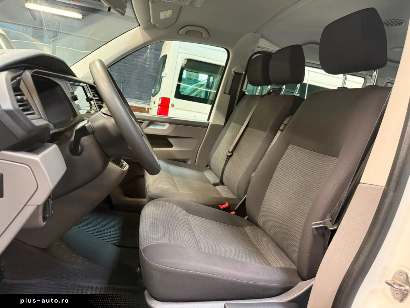 VW T6.1 Kombi 9 Sitze Klima 2xPDC 2.Hand
