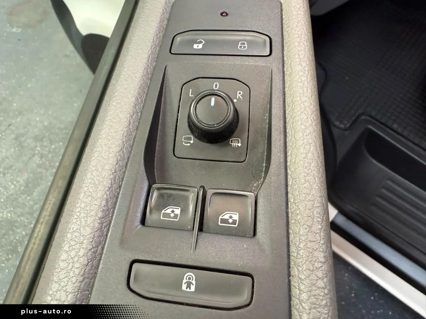VW T6.1 Kombi 9 Sitze Klima 2xPDC 2.Hand
