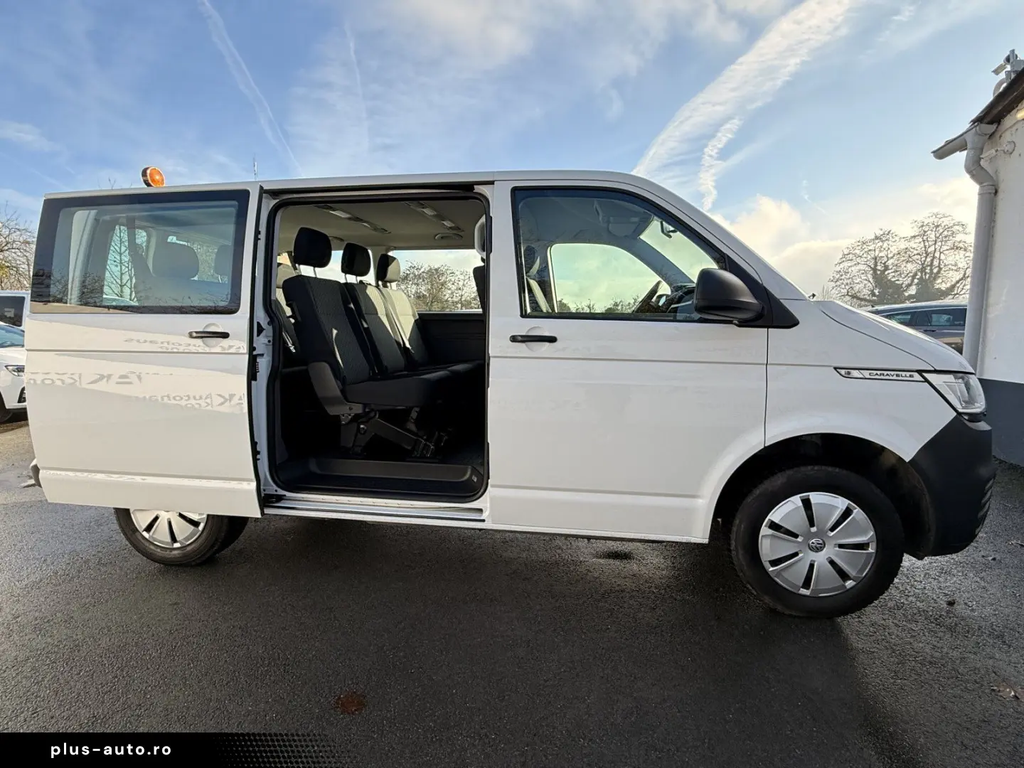 VW T6.1 2.0 TDI Caravelle Trendline   9-SITZER