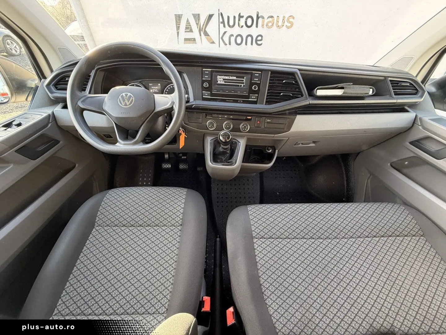 VW T6.1 2.0 TDI Caravelle Trendline   9-SITZER