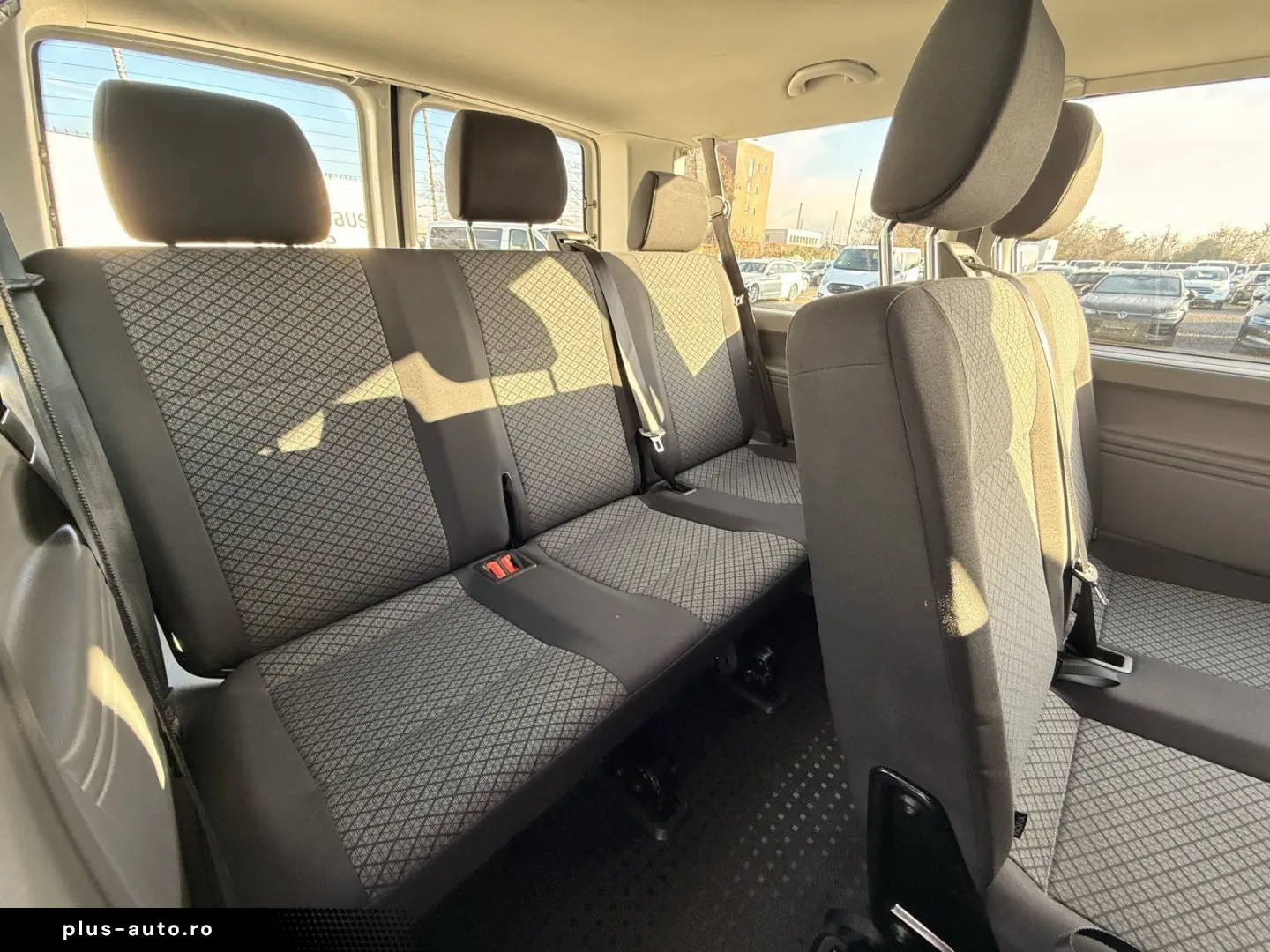 VW T6.1 2.0 TDI Caravelle Trendline   9-SITZER