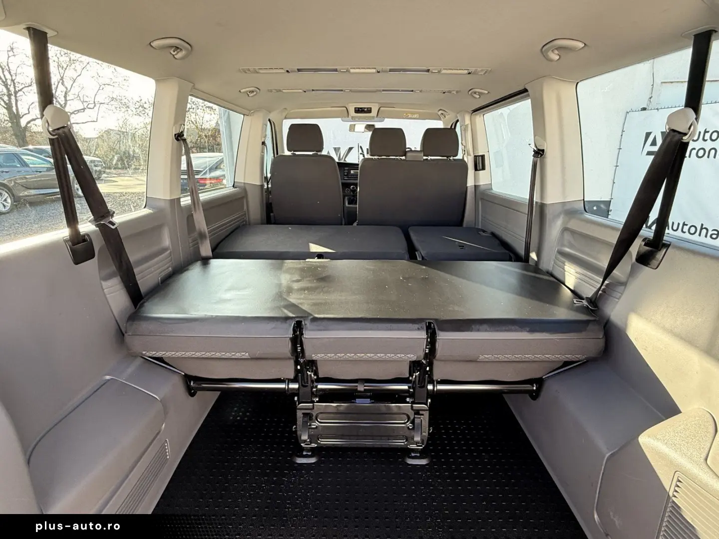 VW T6.1 2.0 TDI Caravelle Trendline   9-SITZER